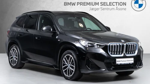 BMW iX1 xDrive30 FullyCharge-Krok-Adaptiv Cruise