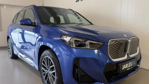 BMW iX1 xDrive30 xDrive30 M-Sport /360/LED/HUD/Krok/Harman/Luxury ++