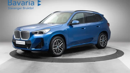 BMW iX1 xDrive30 xDrive30 Fully Charged M-Sport El Krok Harman Kardon+++