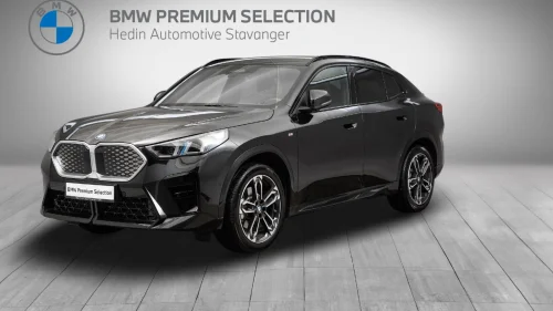 BMW iX2 xDrive30 xDrive30 Fully Charged M-Sport Glasstak H&K Skinn +++