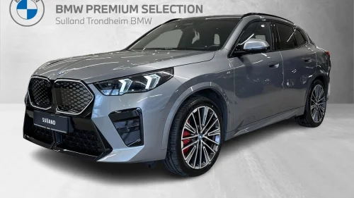 BMW iX2 xDrive30 xDrive 30 / M PAKKE PRO / GLASSTAK / HARMAN / BSI