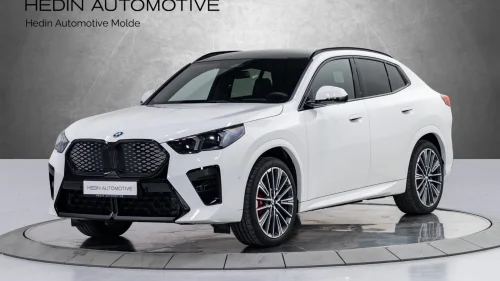 BMW iX2 xDrive30 Supercharged M Sport Pro ACC Panorama Krok 20" hjul+++