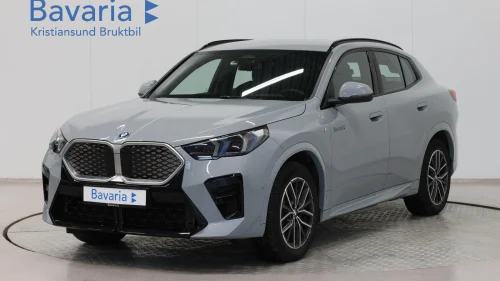 BMW iX2 xDrive30 xDrive30 Fully Charged (K) SERV.AVT/H.FESTE/HARMAN/HEAD