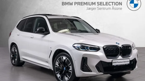 BMW iX3 Fully Charged - M Sport - Tilhengerfeste - Glasstak