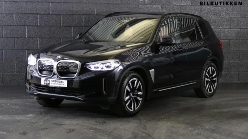BMW iX3 FULLY CHARGED / HENGERFESTE / H&K LYD / SKINN / ++