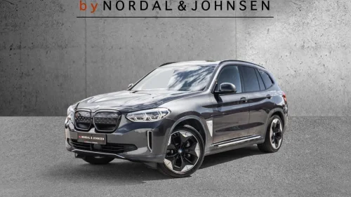 BMW iX3 FULLY CHARGED PANO HUD ACC SKINN CARPLAY H/K KROK ++