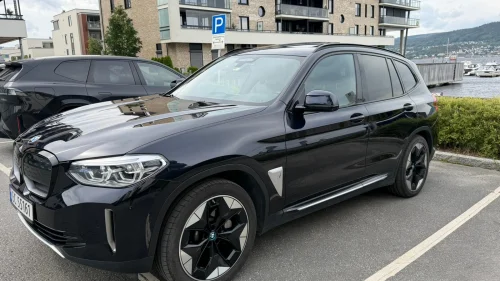 BMW iX3 Charged