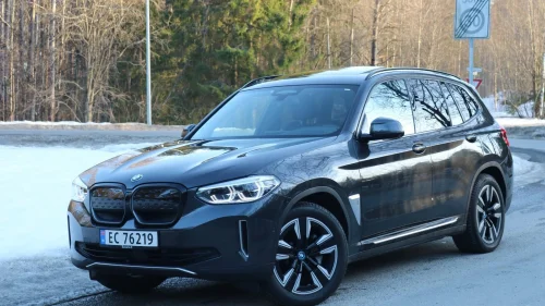 BMW iX3 FULLY CHARGE ACC SKINN HUD H&K PANO 360- KAMERA KROK ++