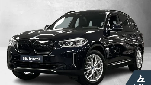 BMW iX3 Fully Charged Skinn, Pano, Harman, ACC, AdaptLED, Krok