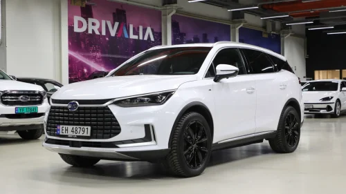 BYD Tang Executive/AWD/86.4kWh/Skinn/360/Krok/7-seter