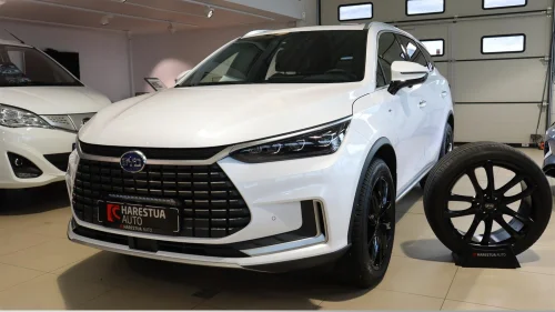 BYD Tang EV Executive 4X4 509HK 7-Seter LED-bar Skinn ACC