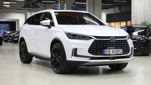 BYD Tang Executive/AWD/86.4kWh/Skinn/360 kamera/7-seter