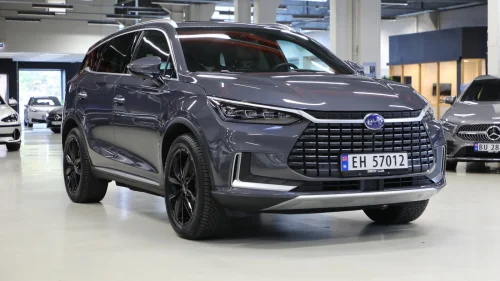 BYD Tang Executive/AWD/86.4kWh/Skinn/Ledbar/360/Krok/7-seter