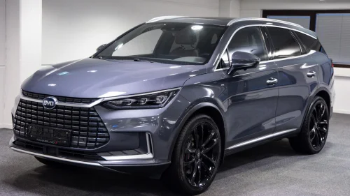 BYD Tang Executive AWD 7-s VÆR MED I TREKNING AV 100 000 KR!
