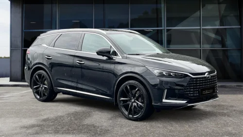BYD Tang Executive/7-Seter/Skinn/Panorama/360k/Ventilerte seter