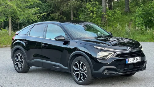 CITROEN E-C4 Shine m/dekor- og komfortpakke