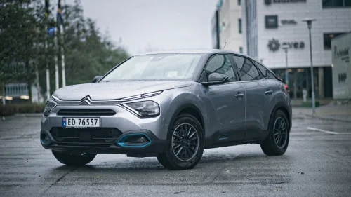 CITROEN e-C4 Shine – topp utstyr, lav km, fantastisk komfort!