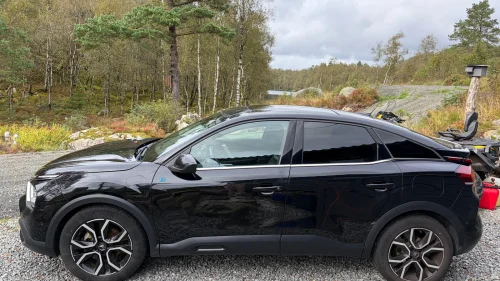 CITROEN e-C4 Shine, toppmodell, panoramatak, helskinn, adaptiv