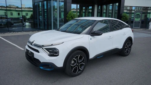 CITROEN e-C4 Shine / Mye utstyr !
