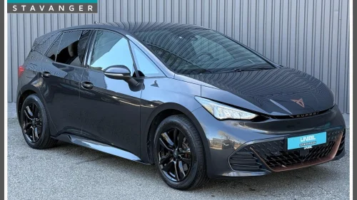 CUPRA BORN 150 KW 58/62 KWH 424 WLTP Sportstoler Kamera Keyless ACC Norsk