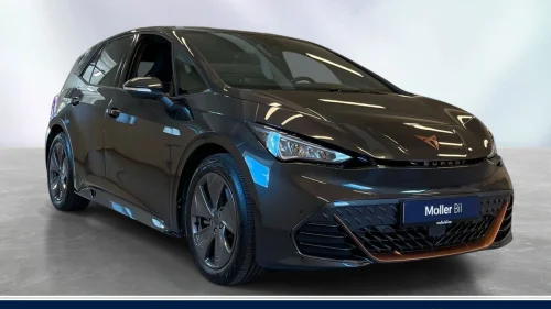 CUPRA BORN 150 KW 58/62 KWH Cupra born 58 / 422km ( WLTP) R.kam, ACC, Navi, Keyless