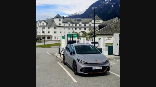 CUPRA BORN 58 First