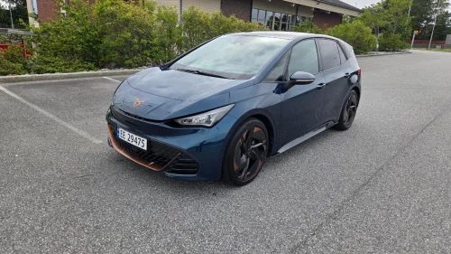 CUPRA BORN 58 adaptiv cruisekontroll 360 kamera head up display s+