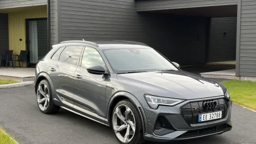 AUDI E TRON S 60S Pro - MYE UTSTYR - NYBILGARANTI - 22"/B&O/HEAD-UP++