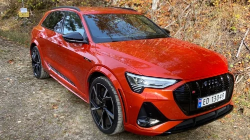 AUDI E TRON S 60S Plus Spesialfarge