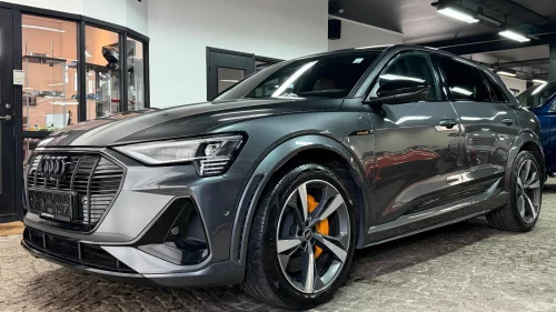 AUDI E TRON S 60 S, Panorama, RS seter, Krok, ACC, Head-up, B&O
