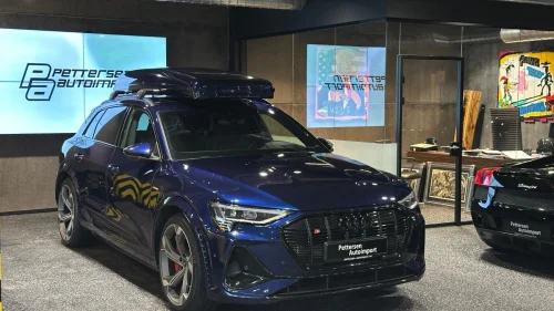 AUDI e-tron S / 60 SUPER-spec! Skiguard 860/22"/h.feste/Navarrablå
