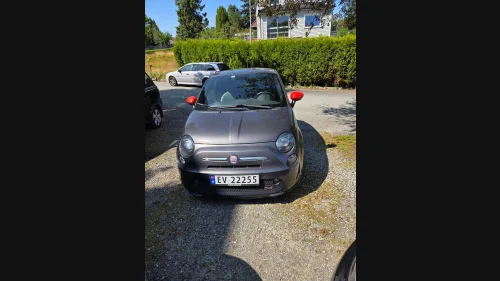FIAT 500 electric Fiat 500e 2014 modell selges