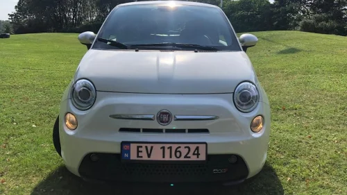 FIAT 500e E elektrisk AUTOMAT DELSKINN EU OK 04.2027 43686km