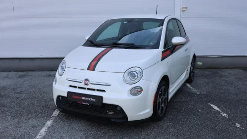 FIAT 500e e/Gucci/V.seter/Bluetooth/Skinn/Navi/Cruise/AC/S+V/PDC