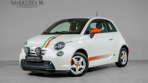 FIAT 500E E/SKINN/PARKSENSORER/ITALIA/MLF/RATT/EU:21.04.2027