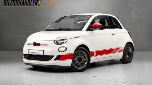 FIAT 500 Red Navigasjon/CarPlay/Ryggekamera