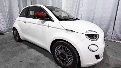 FIAT 500 E-500 RED NAVI CRUISE KAMERA