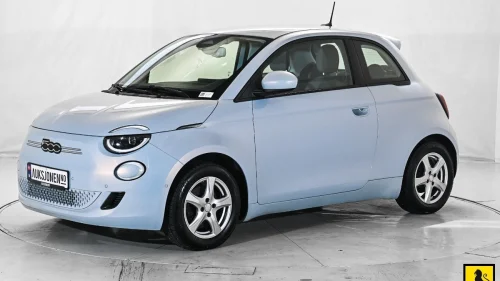 FIAT 500 KAMERA ADAPTIV CRUISE KJØREFELTASSISTENT NAVI