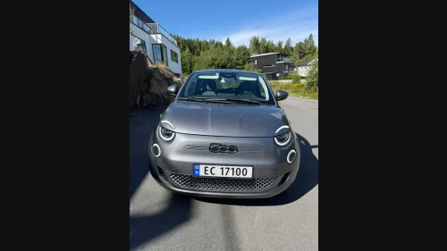 FIAT 500 Icon/Lav.km/Nylig service/Nybilgaranti!