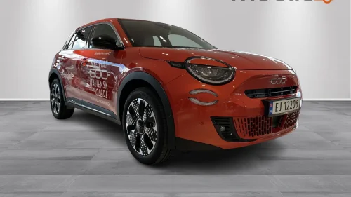FIAT 600 La Prima 156hk 54KWh