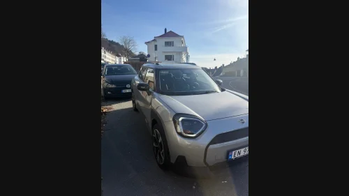 MINI Aceman E E Essential S