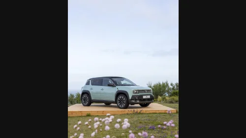 RENAULT 4 E-TECH ELECTRIC R4 E-Tech Techno Fra 0 innskudd