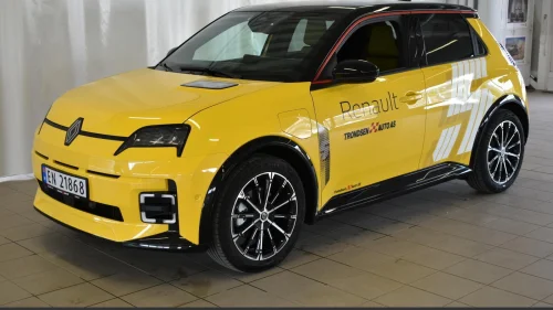 RENAULT 5 E-TECH ELECTRIC Icon five 52kWh 150hk , Harman Kardon, 2 sett hjul++