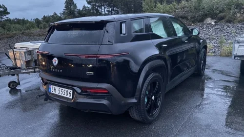 FISKER Ocean Extreme 564hk AWD solarsky soltak 707km s+v dekk eu ok