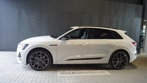 AUDI e-tron 55 55 S-Line Sport