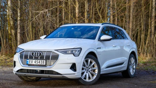 AUDI e-tron 55 Limited/LED Matrix/Pano/B&O/H.feste/Skinn/360/HUD+++
