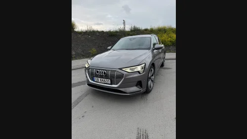 AUDI e-tron 55
