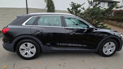 AUDI e-tron 55
