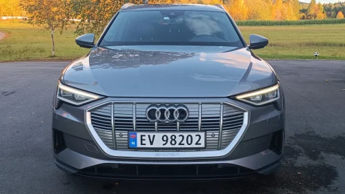 AUDI e-tron 55