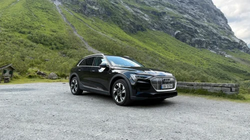 AUDI e-tron 55